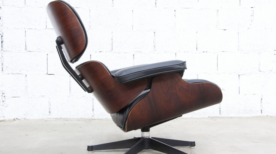Lounge chair Eames en palissandre de Rio et cuir noir édition Herman Miller
