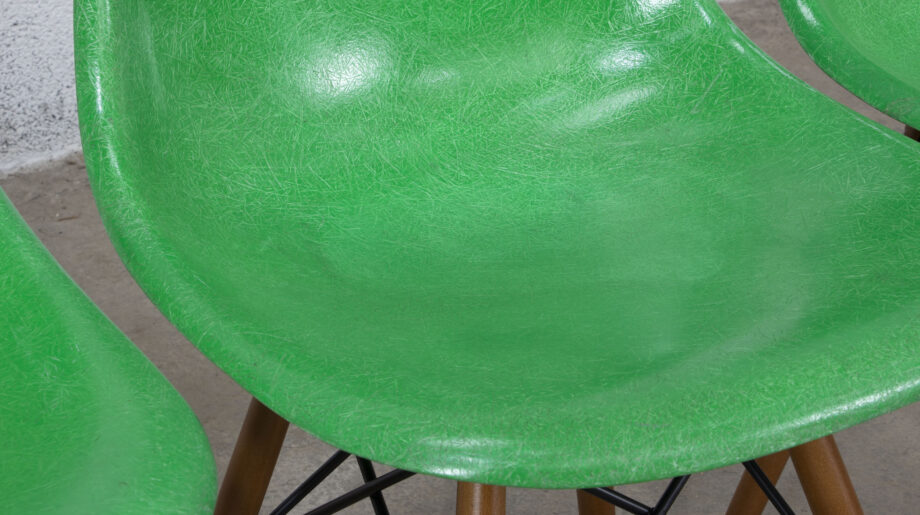 Chaises DSW Eames Cadmiun green  édition Herman Miller