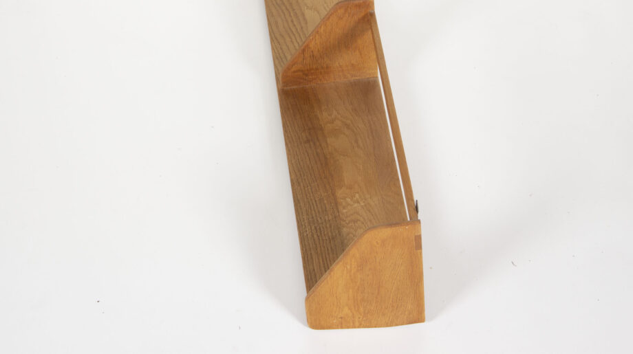 Etagère murale Hans Wegner pour RY Mobler
