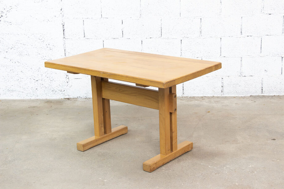 Table Les Arcs de Charlotte Perriand en orme