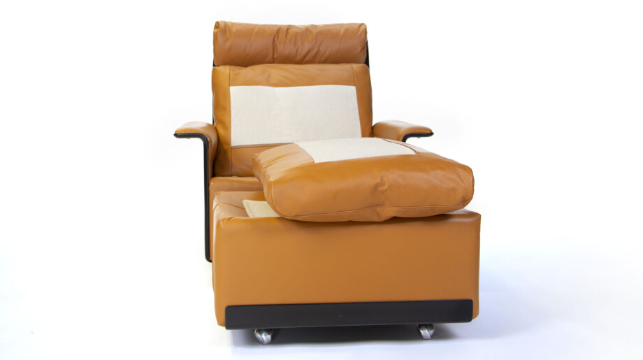 Lounge chair Dieter Rams RZ 62 et son ottoman édition Vitsoe