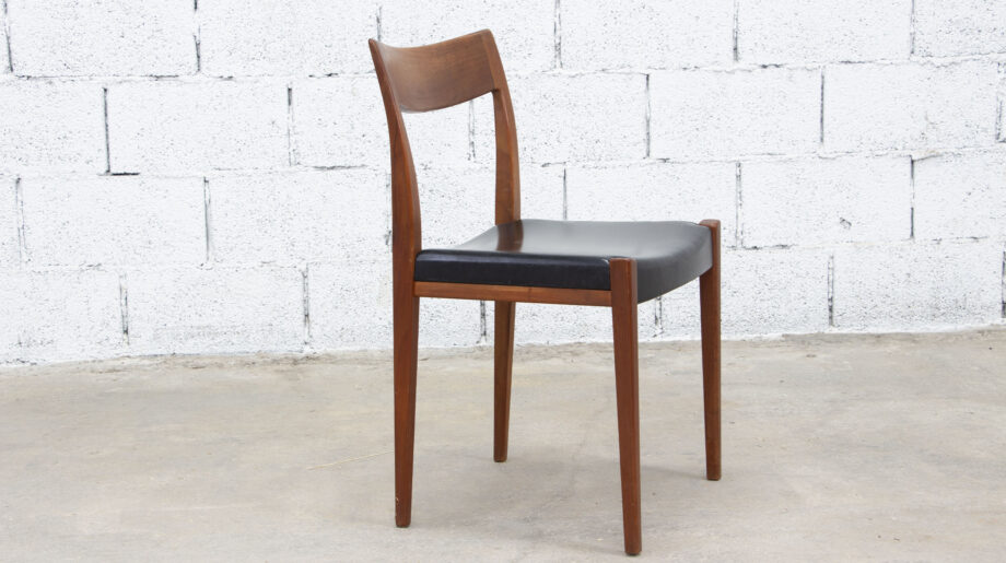 Chaises d'Yngve Ekström modèle "Kontiki" édition Hugo Troeds