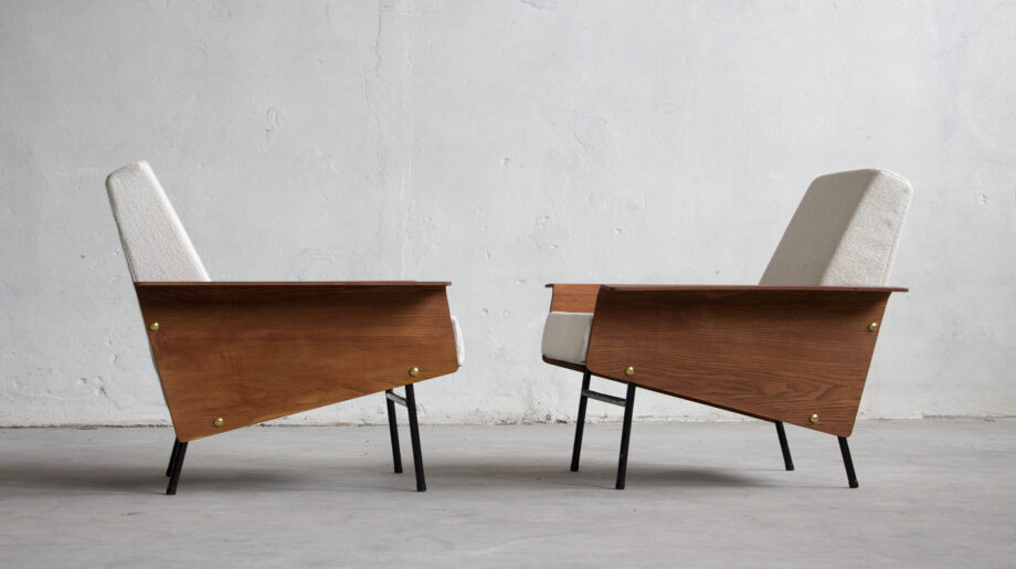 Paire de fauteuils G 10 bis de Pierre Guariche édition Airborne