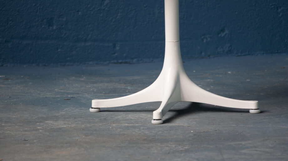 Table basse de George Nelson édition Herman Miller