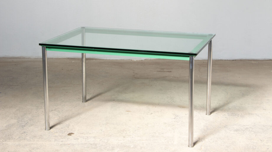 Table LC 10 Charlotte Perriand, Le Corbusier, Pierre Jeanneret édition Cassina