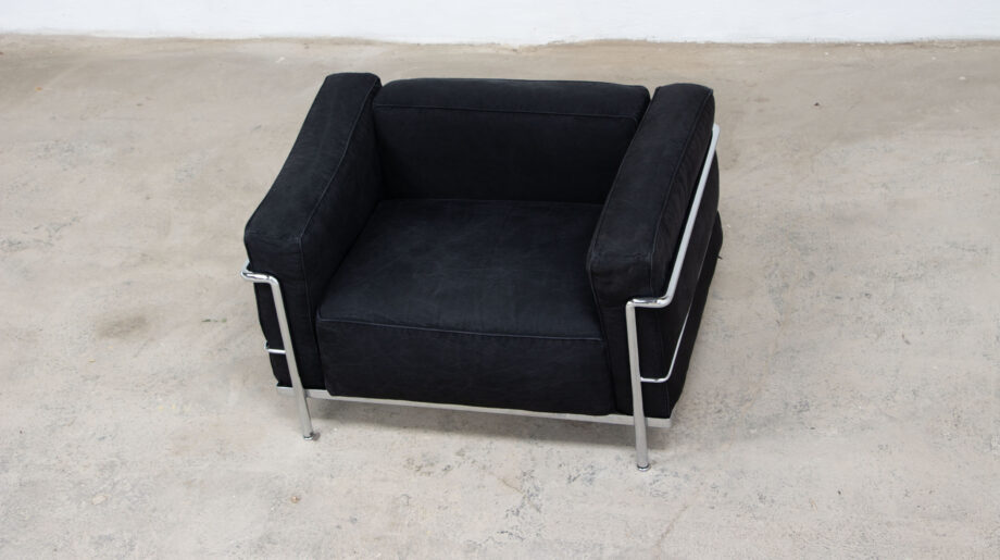 Fauteuil LC3  par Charlotte Perriand, Le Corbusier et Pierre Jeanneret pour Cassina