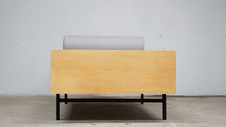 canapé-daybed-lit-repos-banquette-vintage-LC-5-Pierre-Guariche-Michel-Mortier-Joseph-André-Motte-Minvielle-arp-öldddesign-lyon