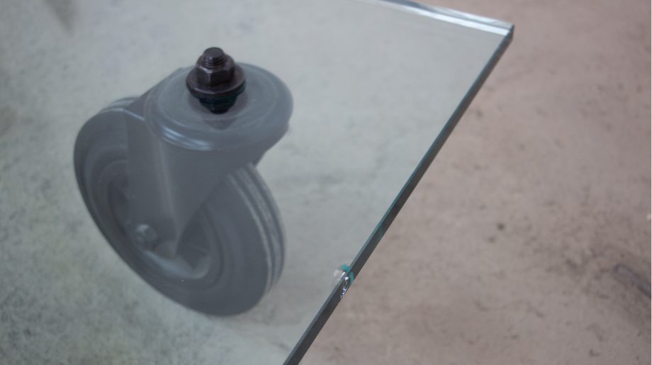 Table basse Tavolo Con Ruote de Gae Aulenti pour Fontana Arte 80's
