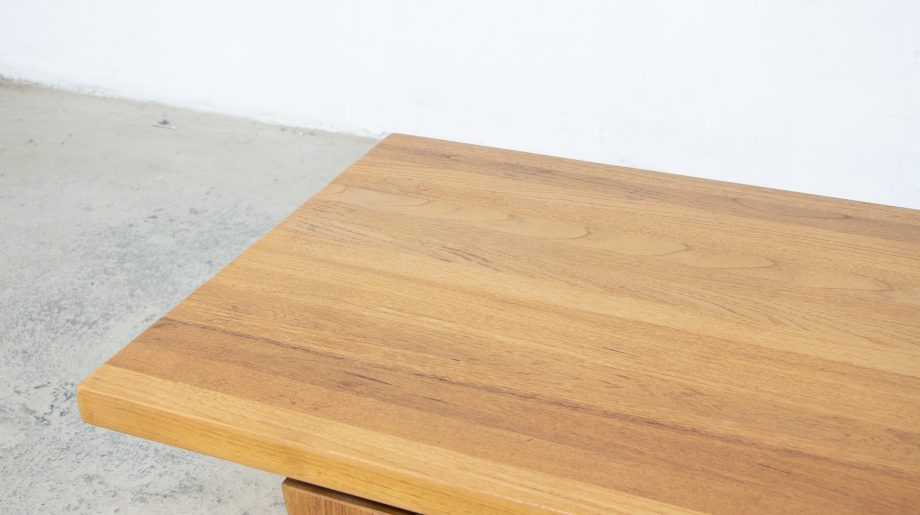Table basse en teck massif ML 115 d'Illum Wikkelsø pour Mikael Laursen