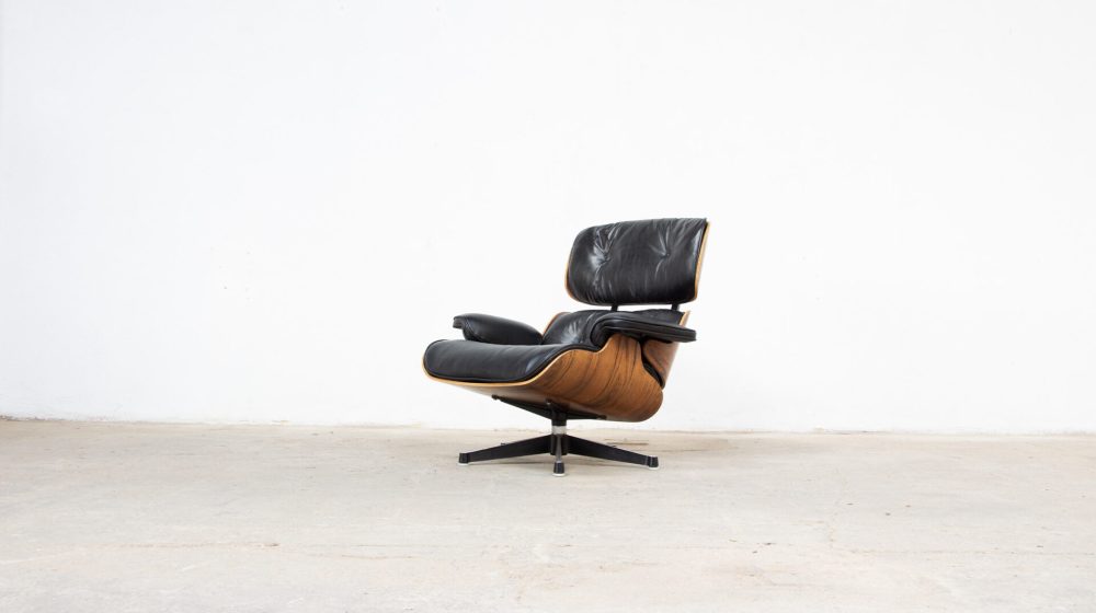 Lounge-chair-Eames-Herman-Miller-mobilier-international-ottoman -palissandre-rio-olddesign-vintage-cuir-noir-vitra-rosewood-fauteuil