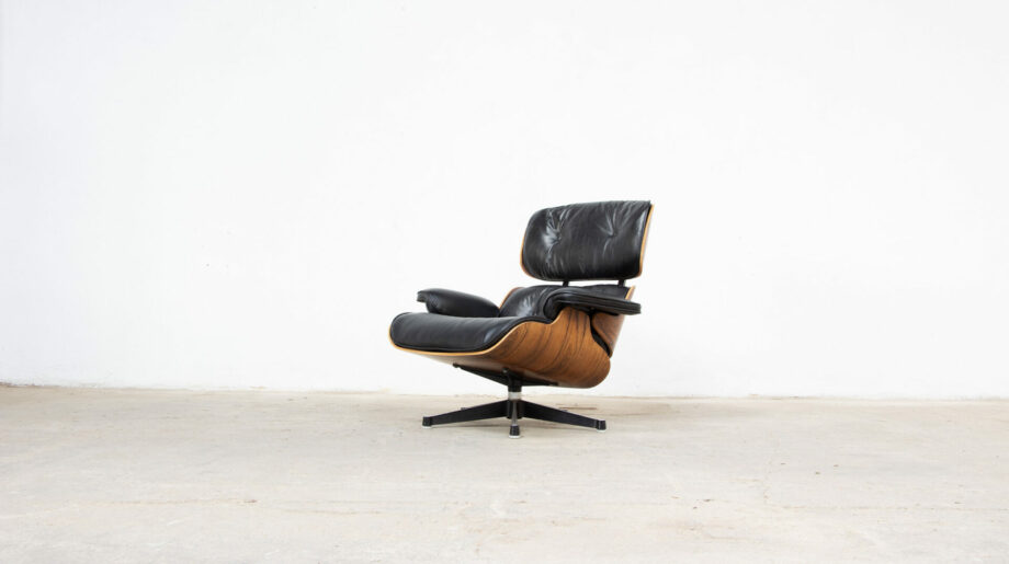 Lounge-chair-Eames-Herman-Miller-mobilier-international-ottoman -palissandre-rio-olddesign-vintage-cuir-noir-vitra-rosewood-fauteuil