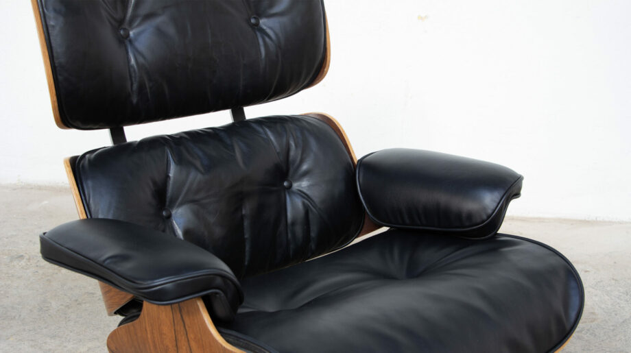 Lounge-chair-Eames-Herman-Miller-mobilier-international-ottoman -palissandre-rio-olddesign-vintage-cuir-noir-vitra-rosewood-fauteuil