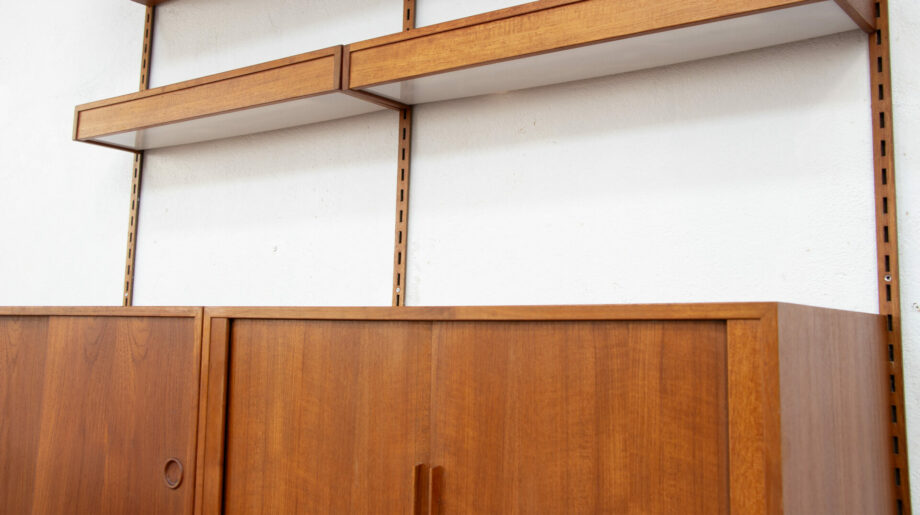 Bibliothèque-scandinave-danoise-vintage-FM-Kai-Kristiansen-danish-modern-wall-unit-ölddesign-midcentury-shelving-bookcase-teck-teak