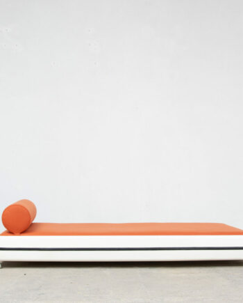 daybed-bed-lit-repos-vintage-marc-held-prisunic-merrat-fibre-verre-fiberglasss-space-age-midcentury-french-design-seventies-70-ölddesign