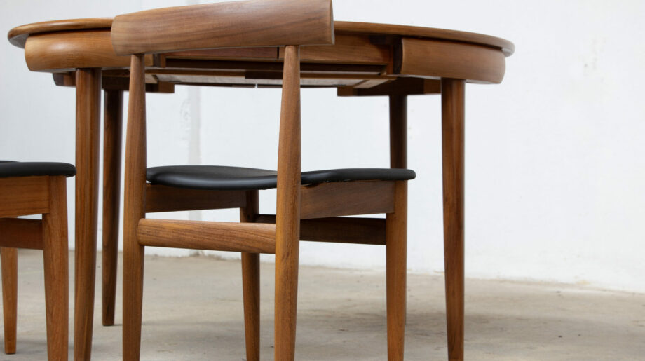 table-scandinave-chaises-vintage-lyon-hans-olsen-roundette-danoise-frem-rojle-teck-danish-modern-scanidnavian-teak-midcentury-dining-olddesign-XX-mobilier-