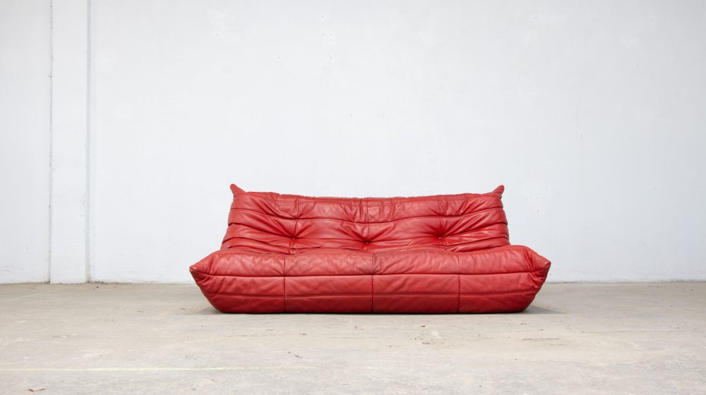sofa-togo-ligne-roset-michel-ducaroy-vintage-1970-armchair-chair-leather-red-ölddesign