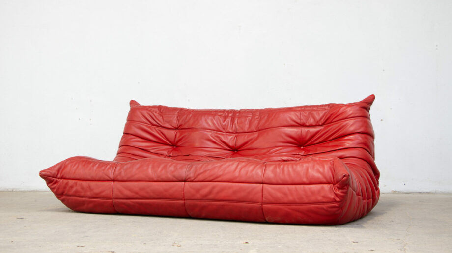 canapé-sofa-togo-ligne-roset-michel-ducaroy-vintage-1970-armchair-chair-leather-rouge-red-ölddesign