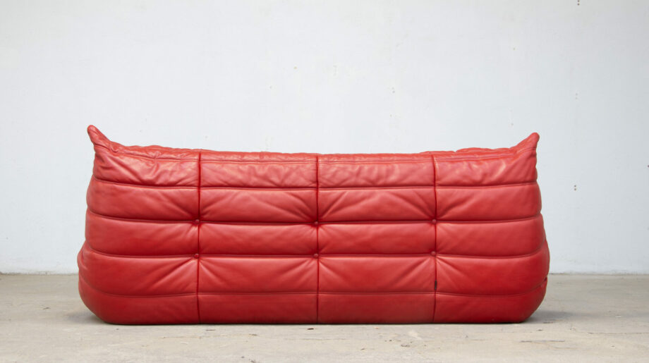 canapé-sofa-togo-ligne-roset-michel-ducaroy-vintage-1970-armchair-chair-leather-rouge-red-ölddesign-dos-back