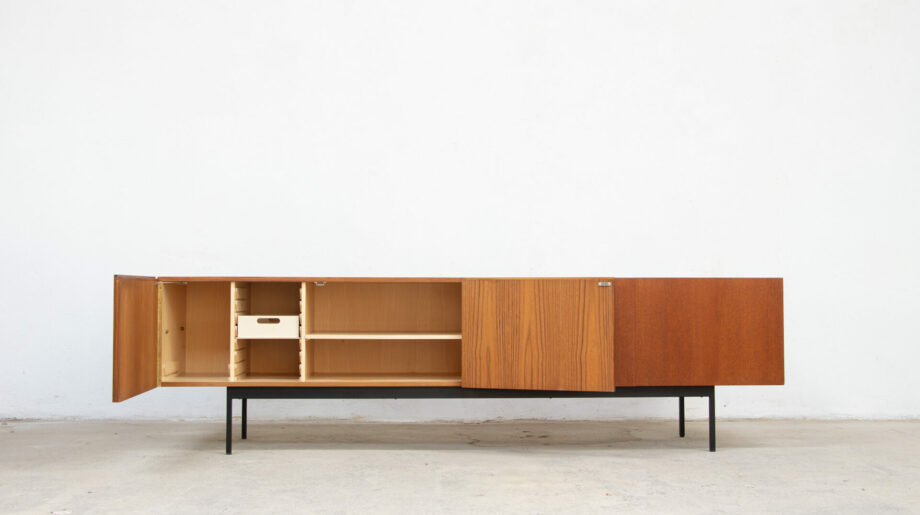 olddesign-enfilade-vintage- B40- Dieter- waeckerlin-behr-teack-teak-sideboard-b-40-credenza-buffet