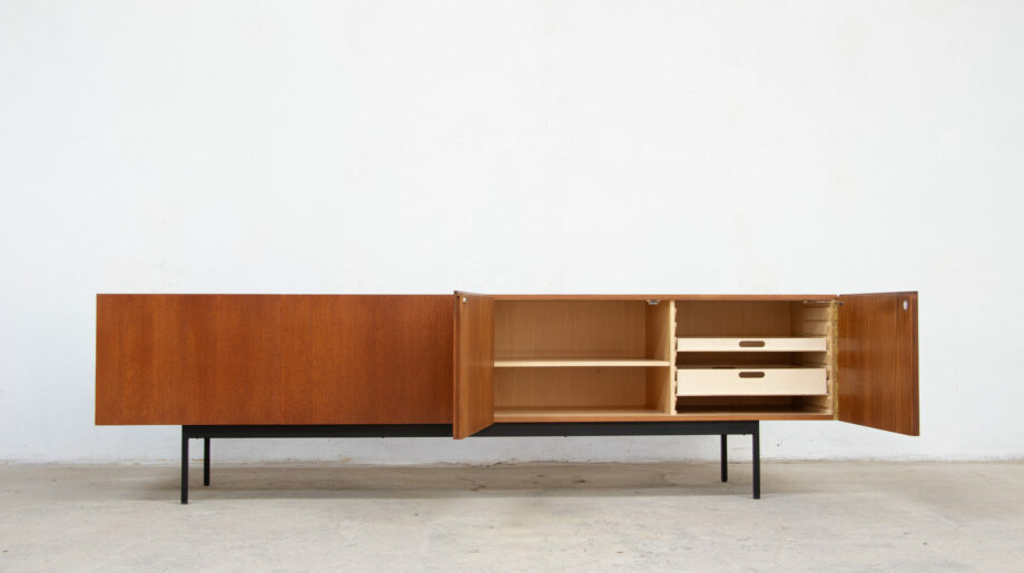 olddesign-enfilade-vintage- B40- Dieter- waeckerlin-behr-teack-teak-sideboard-b-40-credenza-buffet
