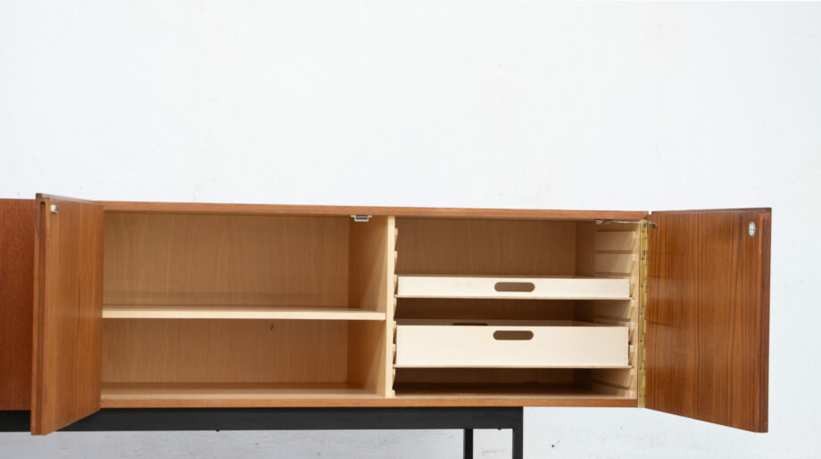 olddesign-enfilade-vintage- B40- Dieter- waeckerlin-behr-teack-teak-sideboard-b-40-credenza-buffet
