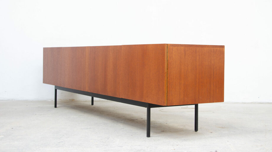 olddesign-enfilade-vintage- B40- Dieter- waeckerlin-behr-teack-teak-sideboard-b-40-credenza-buffet