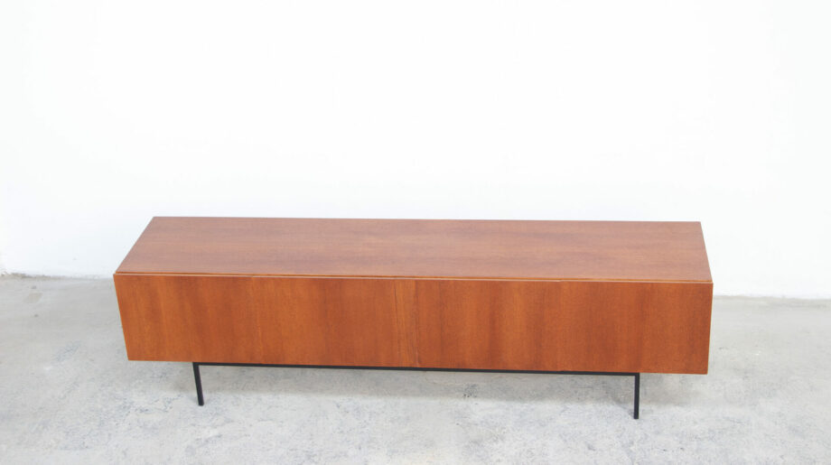 olddesign-enfilade-vintage- B40- Dieter- waeckerlin-behr-teack-teak-sideboard-b-40-credenza-buffet