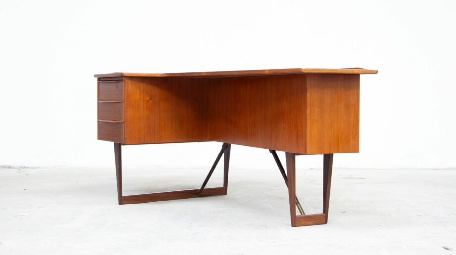 bureau-vintage-desk-danish-modern-teck-teak-peter-lovig-nielsen-1964-danois-scandinave-boomrang-ölddesign