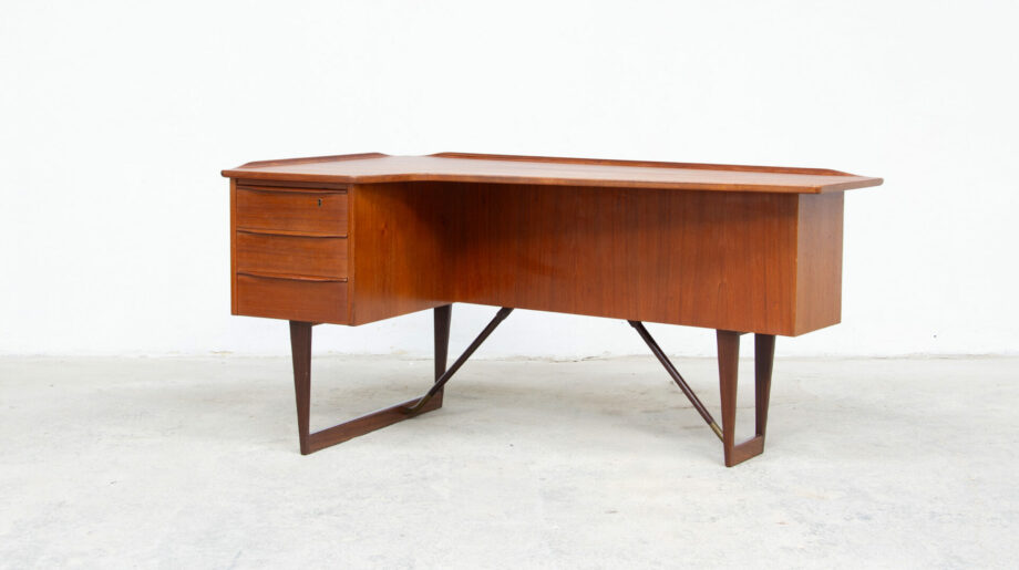 bureau-vintage-desk-danish-modern-teck-teak-peter-lovig-nielsen-1964-danois-scandinave-boomrang-ölddesign