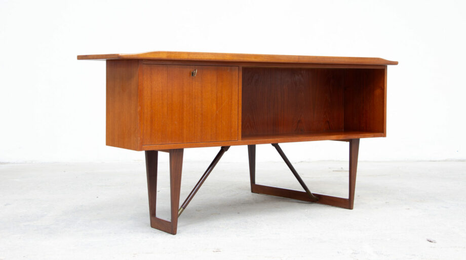 bureau-vintage-desk-danish-modern-teck-teak-peter-lovig-nielsen-1964-danois-scandinave-boomrang-ölddesign