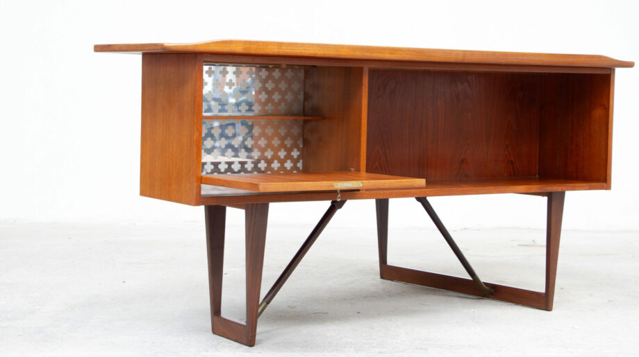 bureau-vintage-desk-danish-modern-teck-teak-peter-lovig-nielsen-1964-danois-scandinave-boomrang-ölddesign
