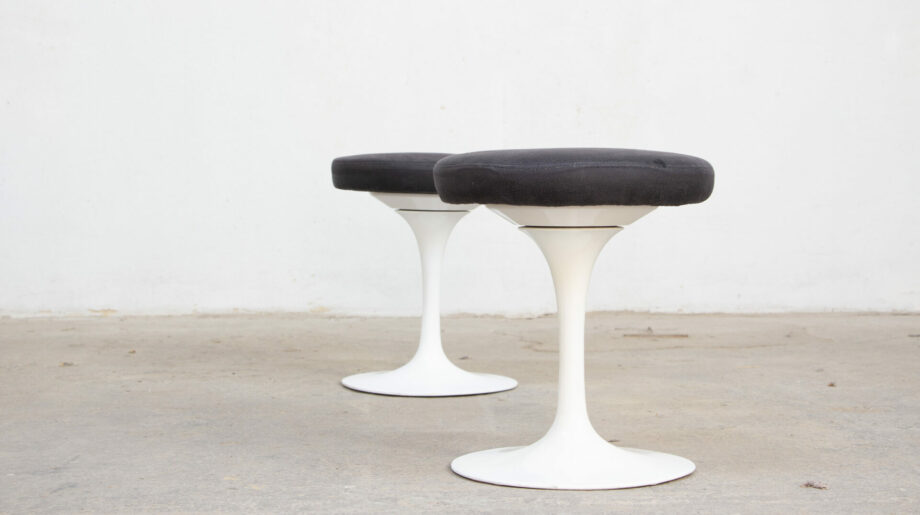 knoll-tabouret-stool-saarinen-vintage-midcentury-ölddesign-tulip-tulipe-Eero