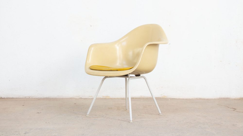 chaise-chair-dax-Eames-Herman-Miller-fibre-verre-vintage-ölddesign-armchair-vitra-midcentury