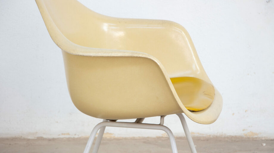 chaise-chair-dax-Eames-Herman-Miller-fibre-verre-vintage-ölddesign-armchair-vitra-midcentury