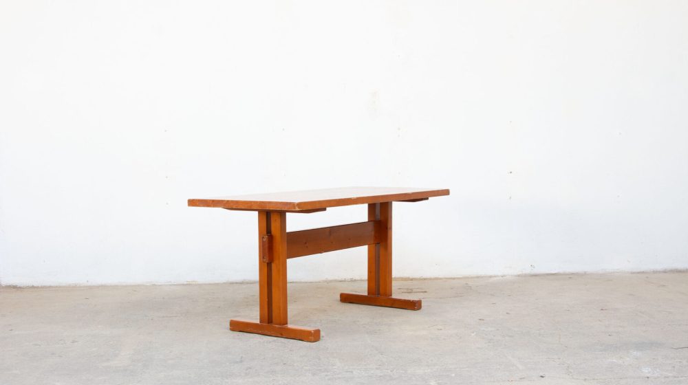 table-dining-charlotte-perriand-pin-les-arcs-france-french-design-olddesign-1960-pine