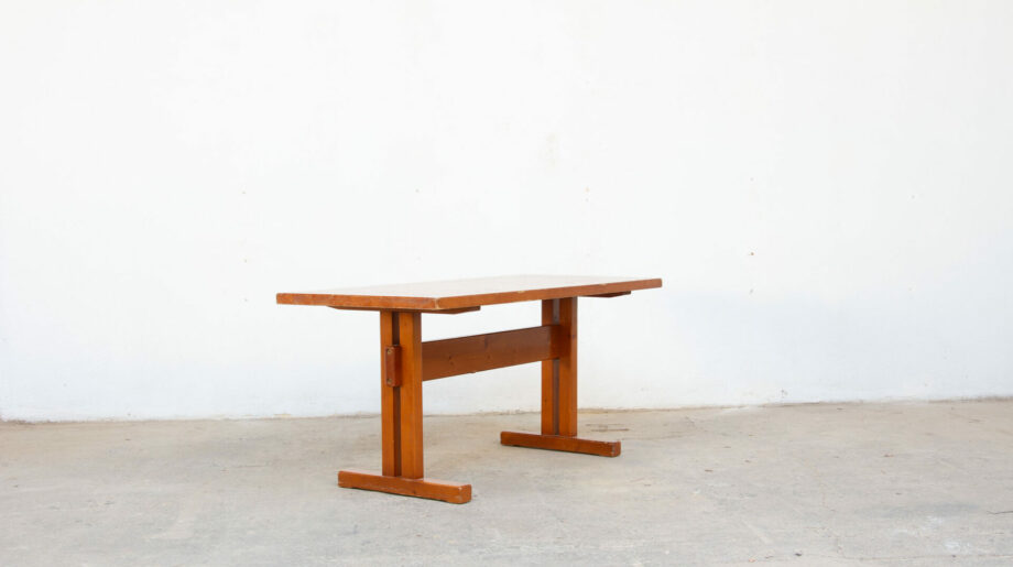table-dining-charlotte-perriand-pin-les-arcs-france-french-design-olddesign-1960-pine
