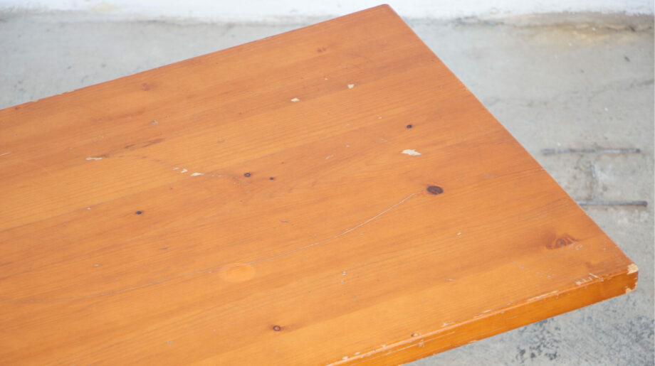 table-dining-charlotte-perriand-pin-les-arcs-france-french-design-olddesign-1960-pine