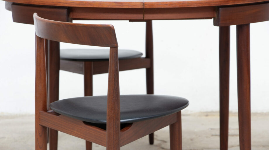 table-scandinave-chaises-vintage-lyon-hans-olsen-roundette-danoise-frem-rojle-teck-danish-modern-scanidnavian-teak-midcentury-dining-olddesign-XX-mobilier-set-tripode-tripod