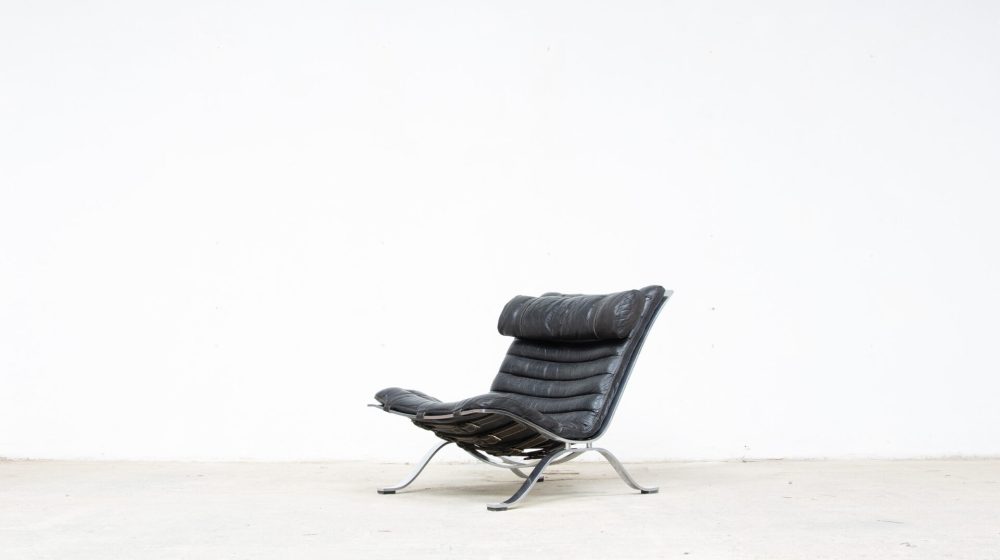 lounge-chair-arne-norell-ari-sillón-armchair-cuir-negro-leather-black-sueco-sweden-danish-modern-mid-century-old-design-1960-olddesign