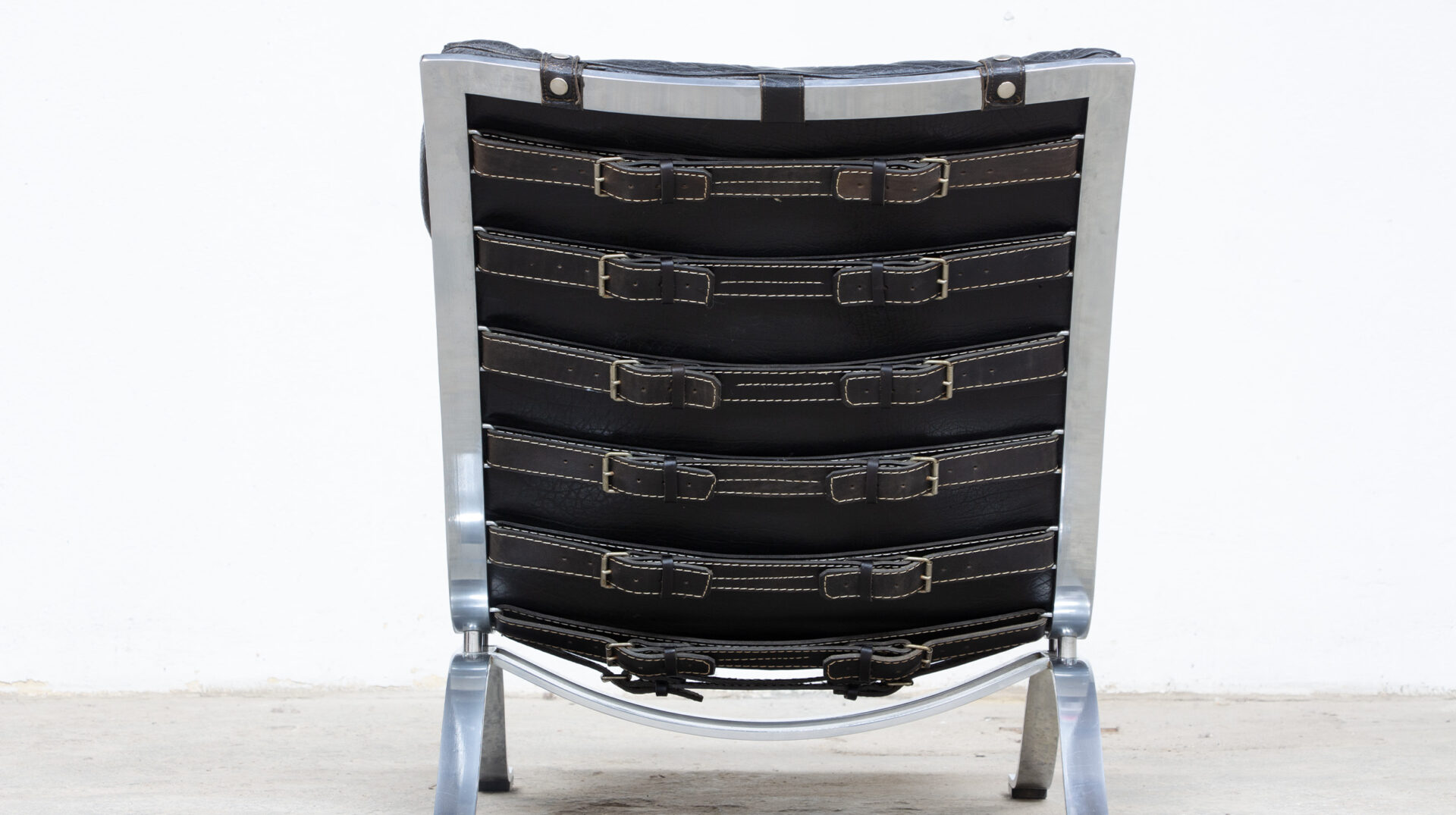 lounge-chair-arne-norell-ari-fauteuil-armchair-cuir-noir-leather-black-suedois-sweden-danish-modern-mid-century-old-design-1960-ölddesign