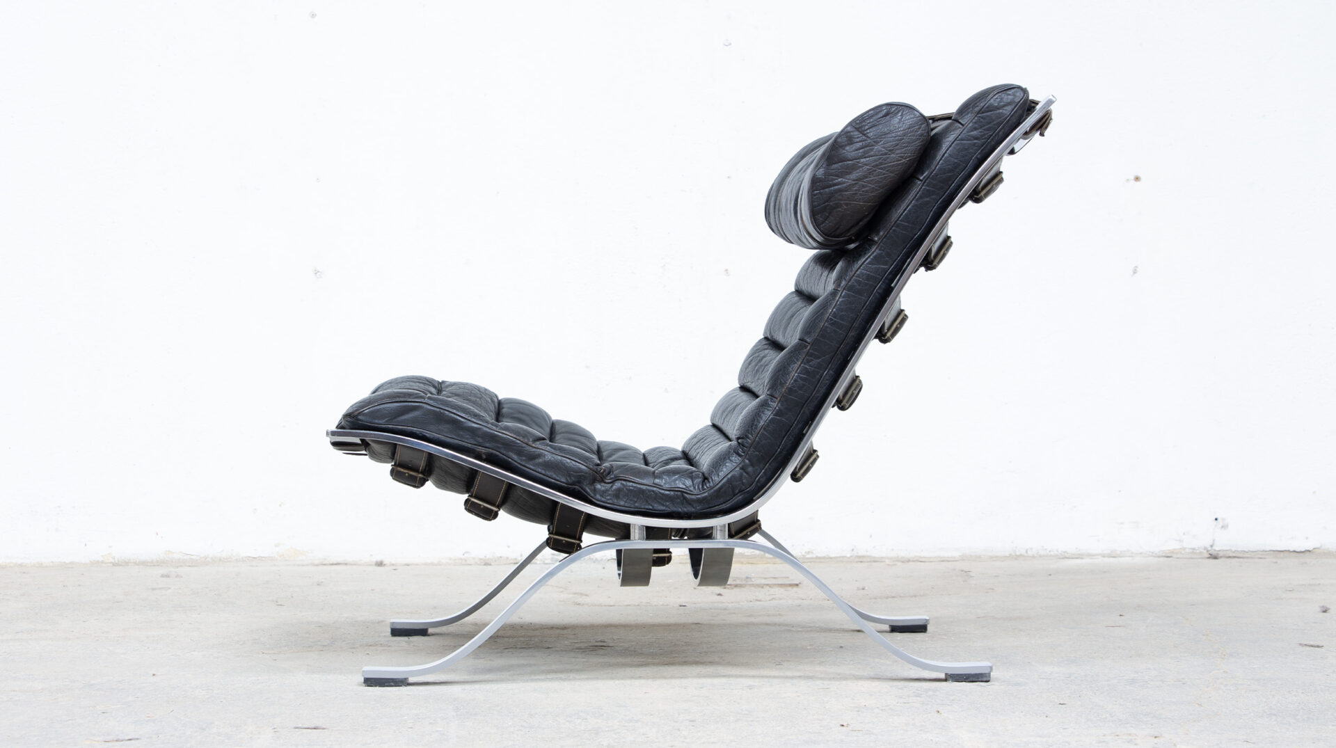 lounge-chair-arne-norell-ari-fauteuil-armchair-cuir-noir-leather-black-suedois-sweden-danish-modern-mid-century-old-design-1960-ölddesign