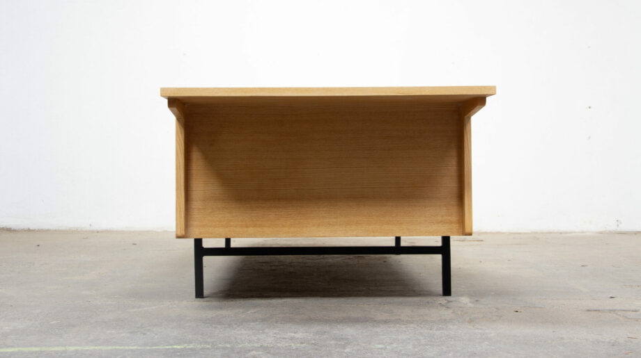 canapé-daybed-lit-repos-banquette-vintage-LC-5-Pierre-Guariche-Michel-Mortier-Joseph-André-Motte-Minvielle-arp-öldddesign-lyon-lc5-mid-century-olddesign-french-design-1960-jour