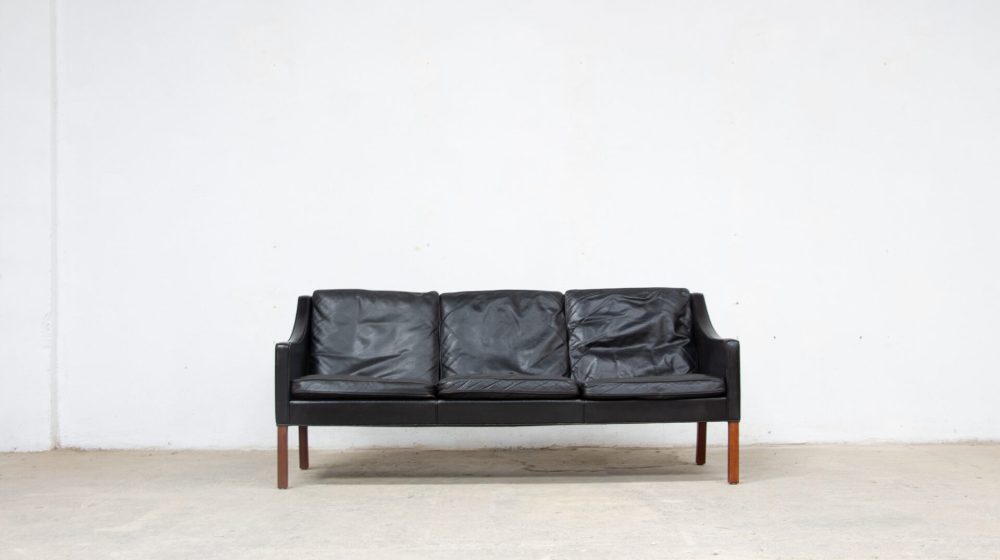 canapé-sofa-mid-century-vintage-borge-mogensen-2209-fredericia-furniture-leather-cuir-black-noir-Børge-teck-teak-danish-danois-design-scandinave-scandinavian-olddesign-3-places-seat