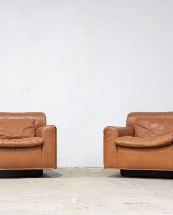 fauteuil-chair-sofa-vintage-mid-century-post-modern-1981-Heli-otto-zapf-knoll-international-cuir-cognac-leather-brown-club