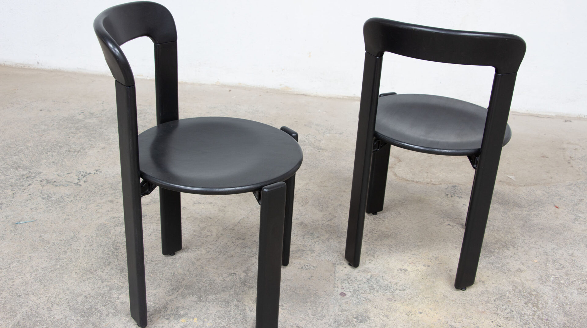 paire de chaises vintage noires Bruno Rey pour Dietiker