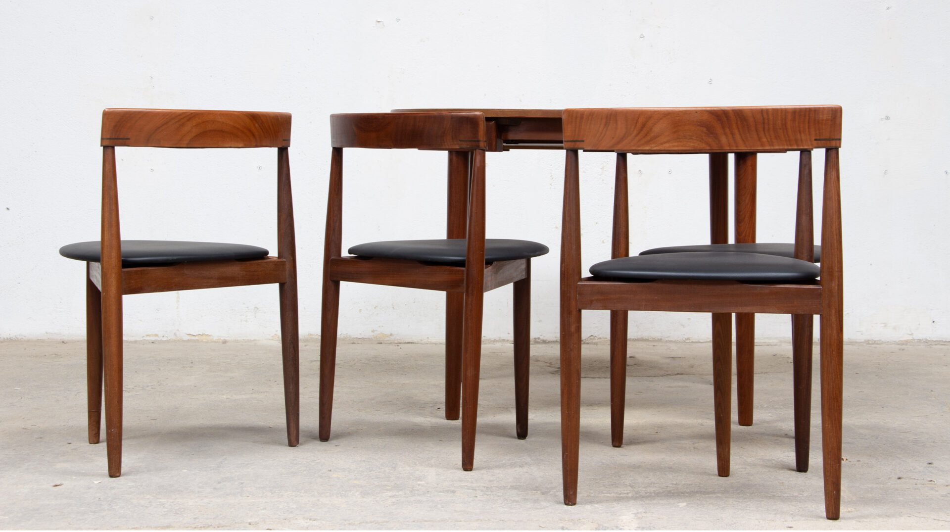 Chaises vintage en teck Hans Olsen tripode de l'ensemble Roundette pour Frem Rojle, 1960