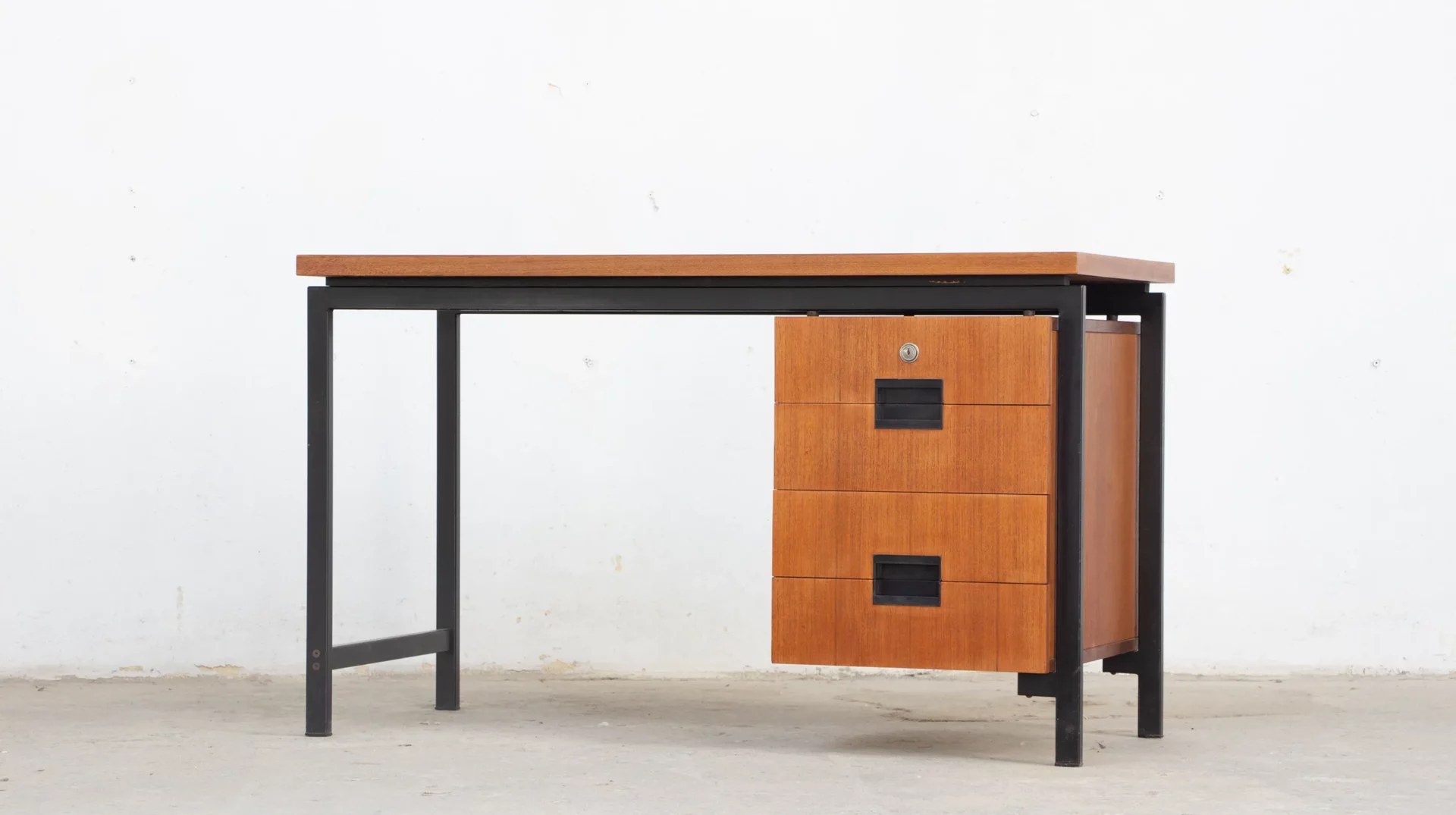 Bureau vintage Pastoe modèle EU01