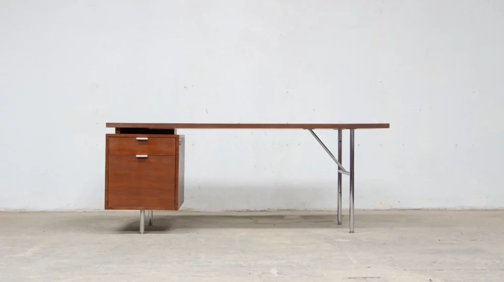 bureau George Nelson en noyer édition Herman Miller, modèle EOG, vue d'ensemble .