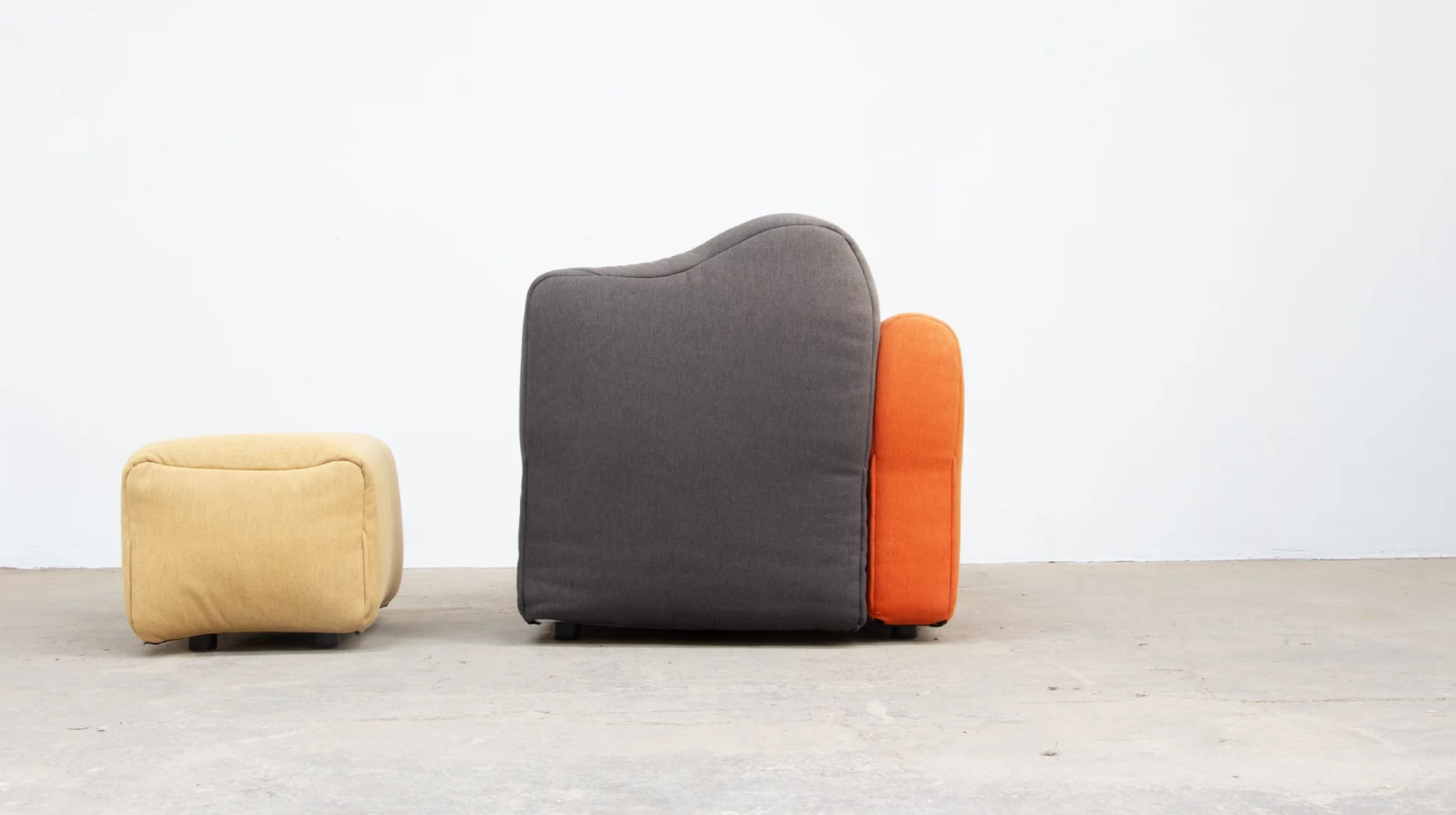 Ensemble fauteuil et pouf Cannaregio par Gaetano Pesce pour Cassina