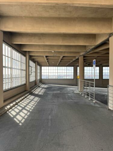 fiat-lingotto-usine-giacomo-matte-trucco-architecture-architecte-modernisme-moderniste-modern-industriel-le-corbusier-beton-olddesign-turin-torino-italia-italie-italy-XX-ème-siècle